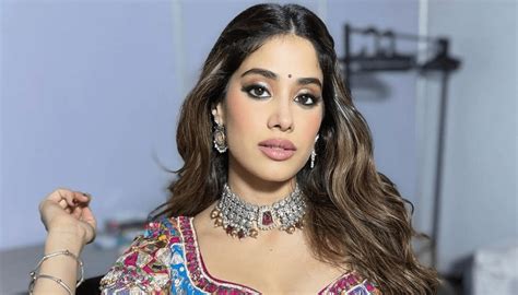 Janhvi Kapoor Hot Pics Images Gallery Photos Insta