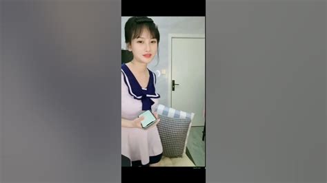 七彩主播半糖主播：小梨涡，气质美女跳舞诱惑你 Youtube