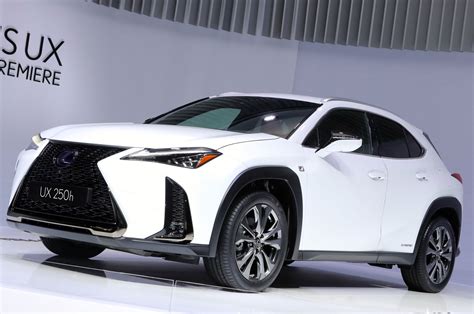 Lexus UX 2019 Primer Vistazo Motor Trend en Español