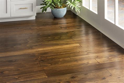 Hardwood Vs Laminate Vs Vinyl Flooring How To Choose Flooring That