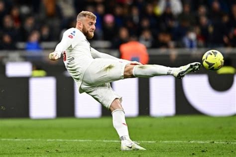 Serie A Michele Di Gregorio Meilleur Gardien Du Dernier Championnat