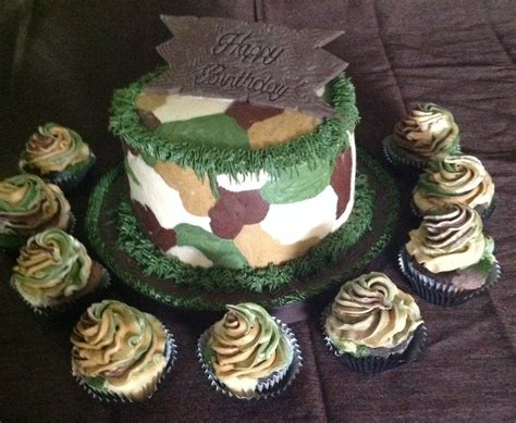 Camouflage Cake And Cupcakes Camouflage Cake Cupcake Cakes Cake