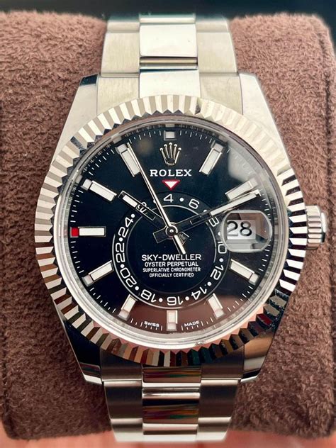 Rolex Sky-Dweller Black Oyster 326934 | 2023 | 42mm - Watch Avenue