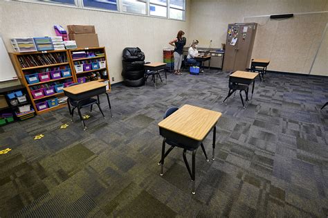 Private schools dominate California's first round of reopening waivers - POLITICO