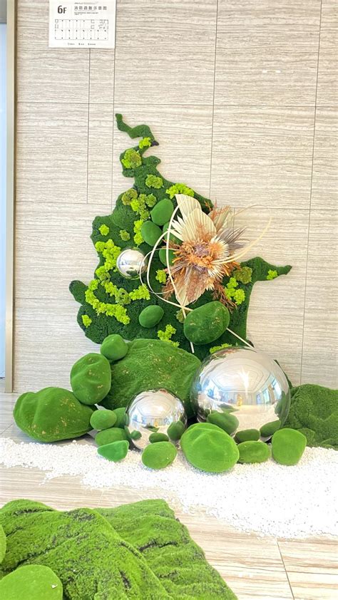 Pin by 家文花艺 on 花艺软装 Moss wall art Exhibition display design Plant