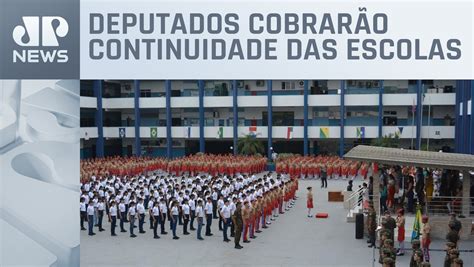 Comissão de Educação ouve Camilo Santana sobre continuidade das escolas