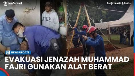 Alat Berat Damkar Bantu Evakuasi Jenazah Muhammad Fajri Penderita