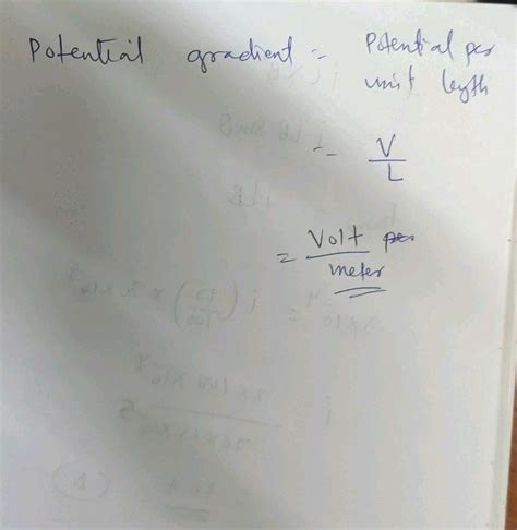 SI unit of potential gradient is