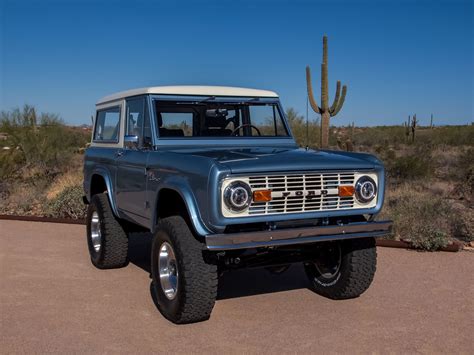 Ford Bronco 1969 Blue