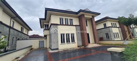 For Sale 4 Bedroom Detached Duplex On 500sqm With 2 Maids Quater And