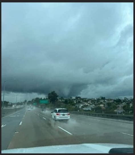 Pic of Tornado Warned rotation today in San Diego. : r/weather