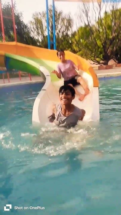 Apna Har Din♥️🥰 Masti Enjoy Swimmingpool Waterpark Trending