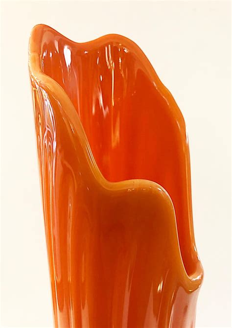 Viking Swung Orange Glass Vase Attributed To Le Smith 1960s At 1stdibs Orange Swung Vase