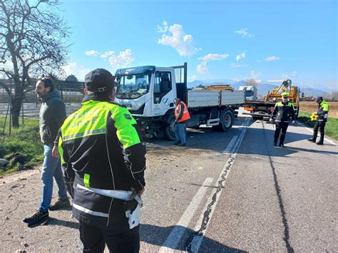 Scontro Tra Auto A Cornuda Un Ferito In Ospedale Schianto Sulla