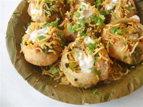 Dahi Sev Puri - Dahi Sev Batata Puri Recipe