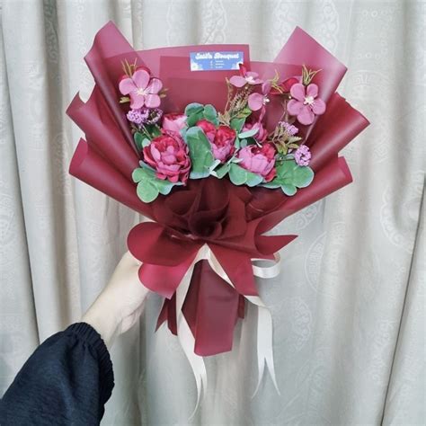 Jual READY STOCK Bouquet Bunga Palsu Bucket Wisuda Bunga Artificial