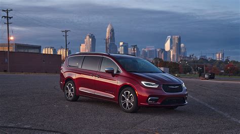 2024 Chrysler Pacifica And Pacifica PHEV Choosing The Right Trim