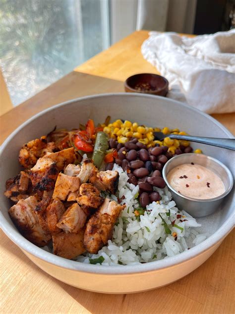 Copycat Chipotle Chicken Burrito Bowls - onebalancedlife.com