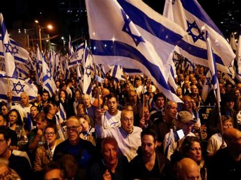 Israelis Protest For 32nd Week Against Judicial Reforms