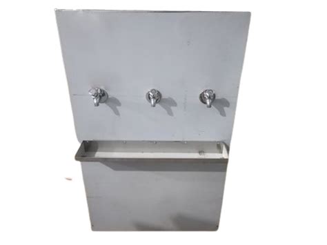 Stainless Steel Water Cooler, Dimensions: 6x4feet, Number Of Taps: 3 in ...