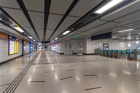 Marina Bay MRT Station – Remote faregates at Exit 5 | Land Transport Guru