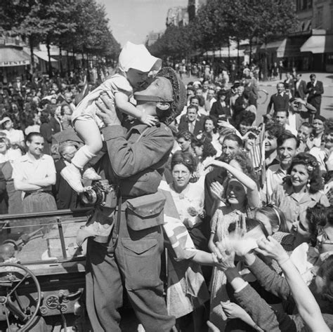 Paris 1944 Vive La Résistance Radical Tea Towel