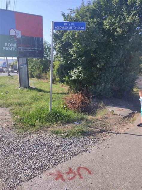 Grafiti Ovk Osvanuli U Gra Anici Osuda Kancelarije Za Kim