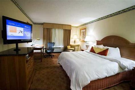 Hilton Garden Inn Chattanooga Downtown | Book Your Dream Self-Catering or Bed and Breakfast Now!