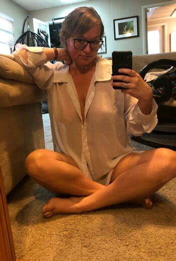 Nudeyweekender Hippychick7609 Nude Leaks OnlyFans TheFappening