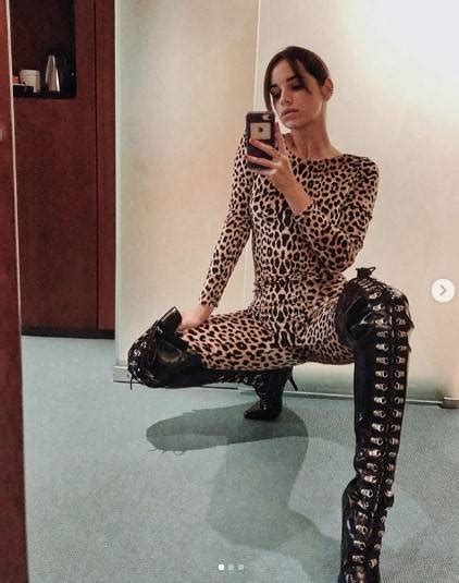 10 Hot Sexy Valentina Pegorer Bikini Pics