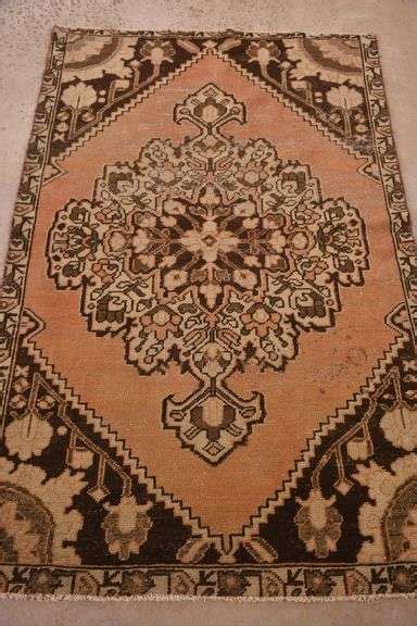 X Hand Knotted Vintage Persian Shirazi Rug R H