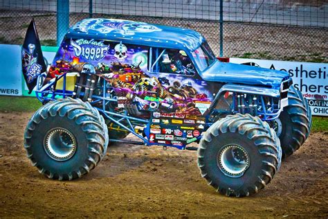 Monster Jam New Weston Ohio 2013 Sportsandmore Monster Trucks Big