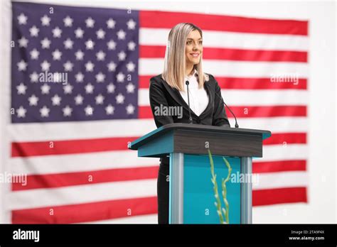 Female giving speech podium hi-res stock photography and images - Alamy