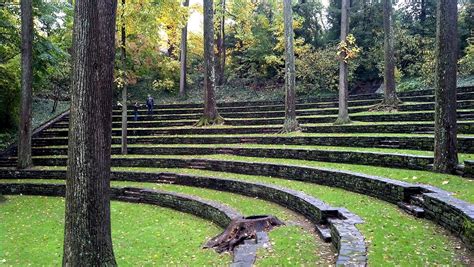 Natural Amphitheater Community Garden | View from Federal Twist: Garden ...