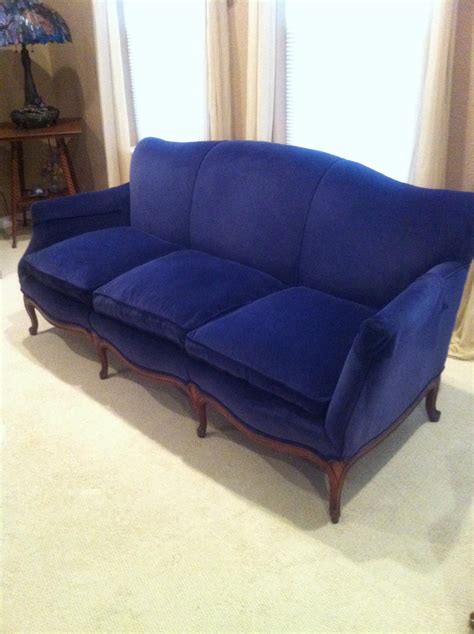 Vintage Victorian Camel-backed Sofa For Sale | Antiques.com | Classifieds