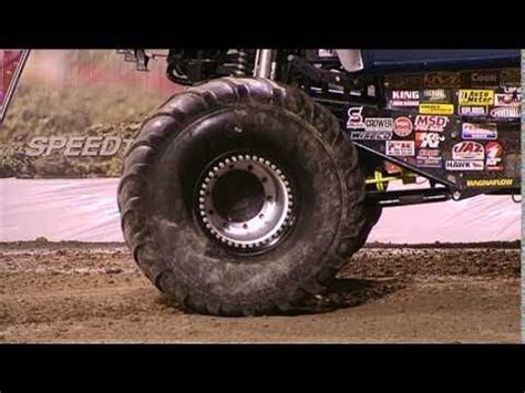 Grave Digger The Legend Freestyle Monster Jam World Finals Xii Youtube