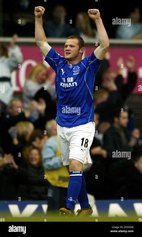 Evertons Winning Goalscorer Wayne Rooney Celebrates Victory Stock