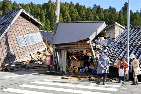 Japan earthquake damage photos: Buildings collapse in Wajima, Ishikawa