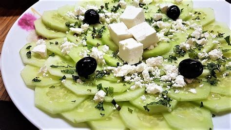 Ensalada De Pepino Y Queso Feta Huele Bien