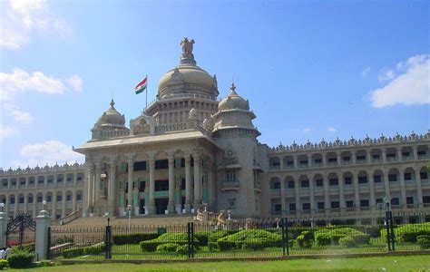 The WritersHive: Bangalore High Court- an architecural legacy