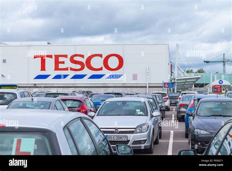 Tesco wilton Fotos und Bildmaterial in hoher Auflösung Alamy