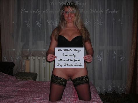 Girls Holding Signs Porn Pic