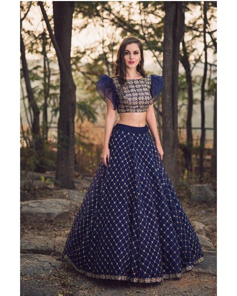 30 Lehenga Blouse Designs 2019 Trending Now Wedmegood