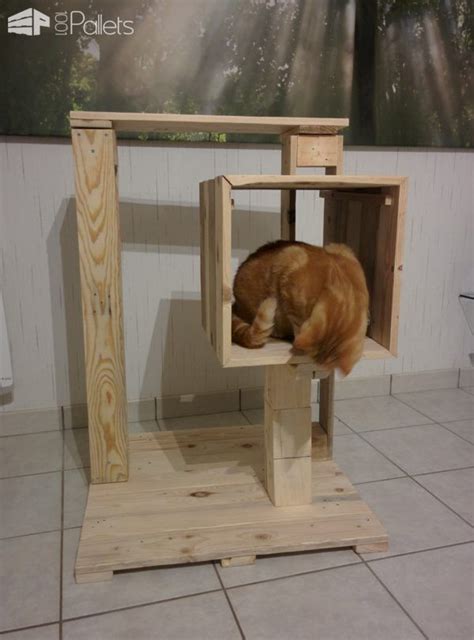 Petite Pallet Cat Tree Arbre à Chat 1001 Pallets Cat tree Diy