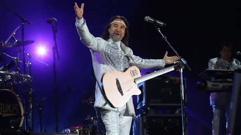 Los Bukis Llenan El Estadio Azteca Con Su Pico Y Rom Ntico Concierto