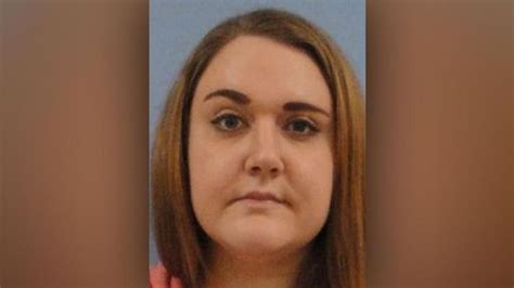 Deputies Woman Wanted For Violating Sex Offender Registry Law