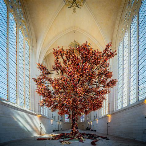 L Impressionnant Arbre De Vie De Joana Vasconcelos Au Ch Teau De Vincennes