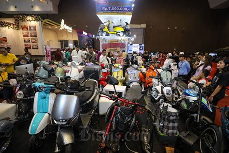 Sosialisasi Subsidi Motor Listrik Di Ajang Jakarta Fair