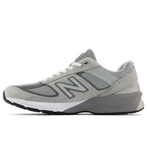 Kaufen Sie Made in US 990V5 für N/A 0.0 auf KICKZ.com!