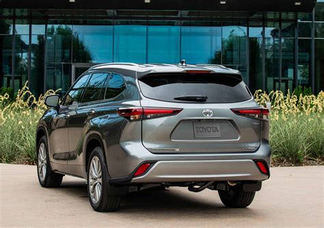 2025 Toyota Highlander 25th Edition - Stunning HD Photos, Videos, Specs